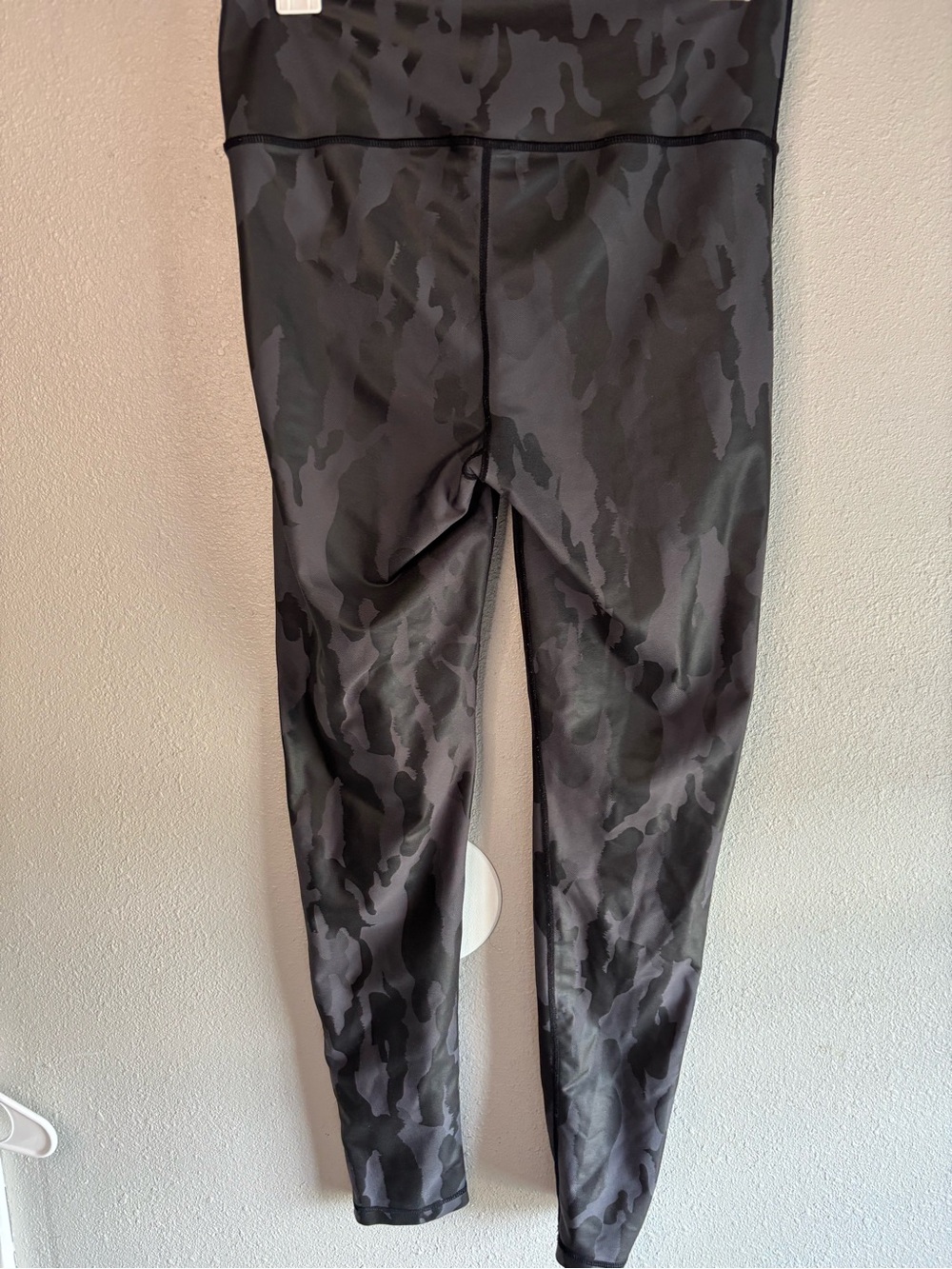 Mono B Girls Black & Gray Camo Leggings